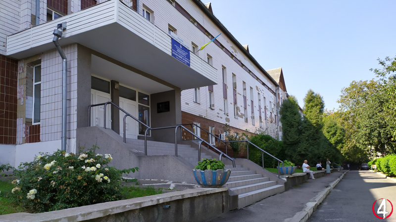 У Рівному розслідують справу про вимагання грошей у пологовому – після звернення юристів Bihus.Info