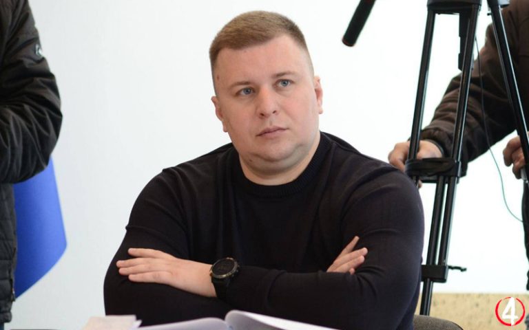 Заступник мера Рівного Артем Ганущак розповів, чому він не «смотрящий від СБУ» і звідки в його сім'ї мільйонні подарунки | Четверта влада