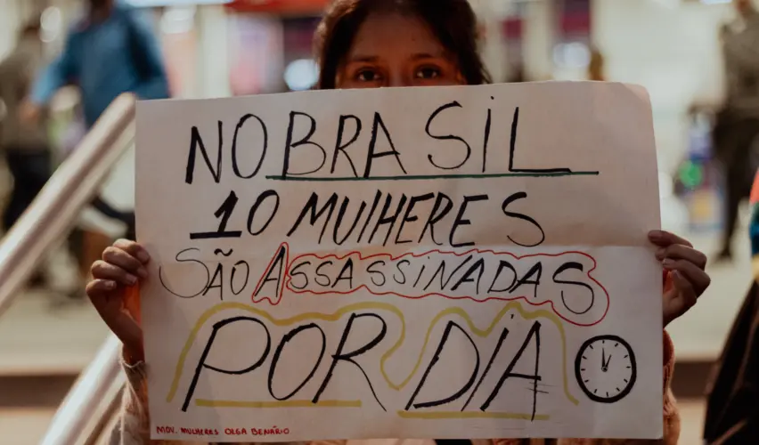 Brasil não freia assassinatos de mulheres dentro de casa há uma década