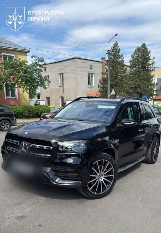 🖼 ☑️ Машина для перерахунку грошей в кабінеті начальника ГУНП Івано-франківські...