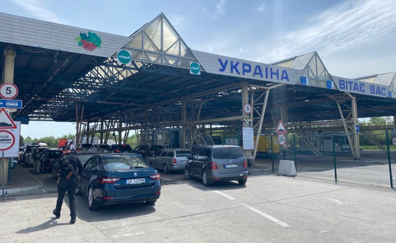 Прикордонник вимагав $2000 за «тепле місце» – отримав 4 роки тюрми