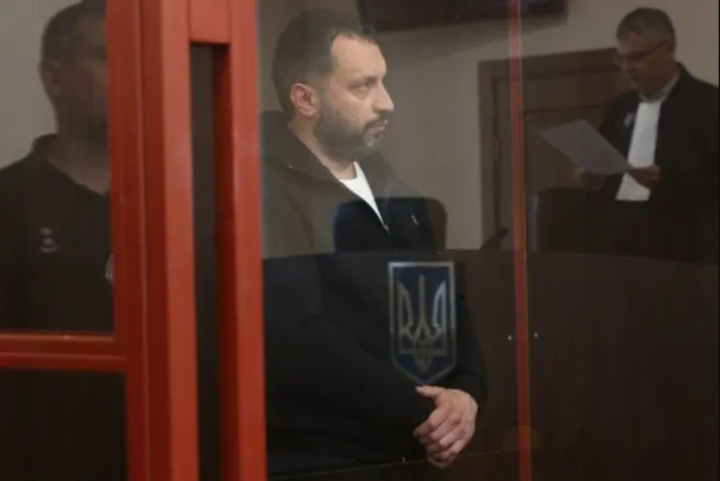 Топпосадовці Нацполіції, які підозрюються у корупції, вийшли із СІЗО під заставу