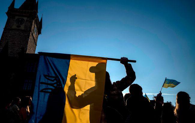 Украинцам в Чехии хотят урезать часть льгот: что изменится