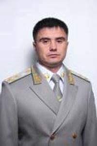 В 2016-му ЗМІ писали, що цей Олександр Лєднік переховується від люстрації у бат...