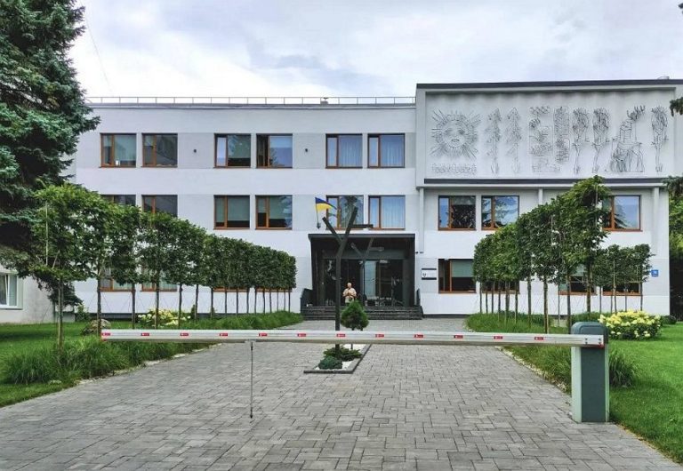 Волинські лісівники готові заплатити майже 42 мільйони гривень полтавській фірмі за охорону