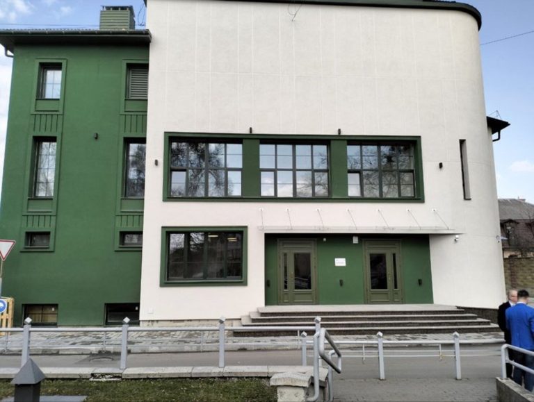 Начальника управління Луцькради підозрюють у розтраті понад двох мільйонів гривень на реставрації «Батьківщини»