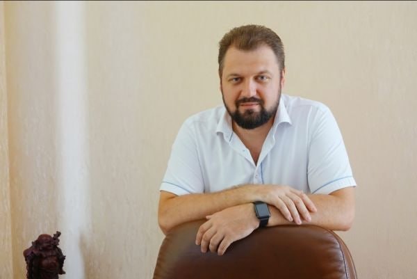 Говорили, балакали, сіли — заплакали