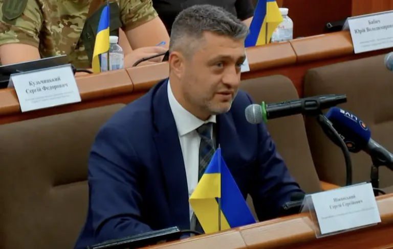 Корумпований дипломат Сергій Ніжинський наробив низку резонансних заяв без...