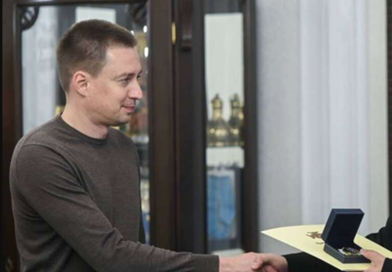 Мільйони та нерухомість на дружині: Схема посадовця Офісу генпрокурора Петрова
