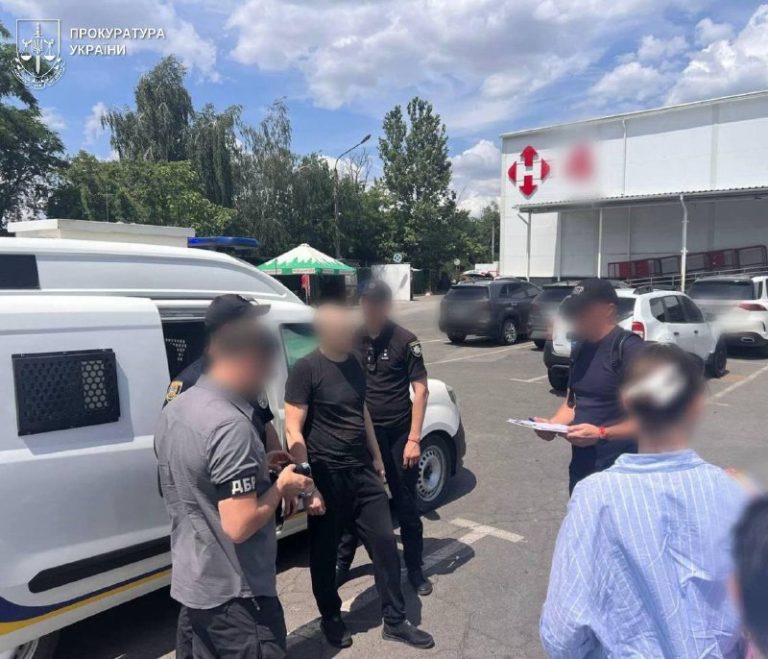 Начальник военного склада распродал дроны ПВО на сумму 6,2 млн грн: дело передан...