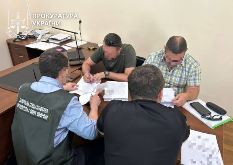 Росіянка, яка спала з підполковником, три роки фіктивно служила в ЗСУ