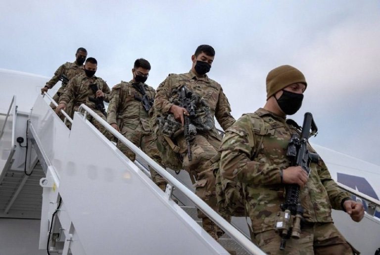 США рассматривают возможность высадки десанта на Кубе, — CBS News