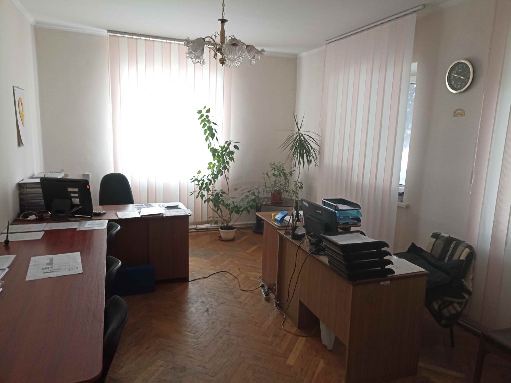Будівлі Укрпошти, аукціон, Зв'язківців 2, Луцьк